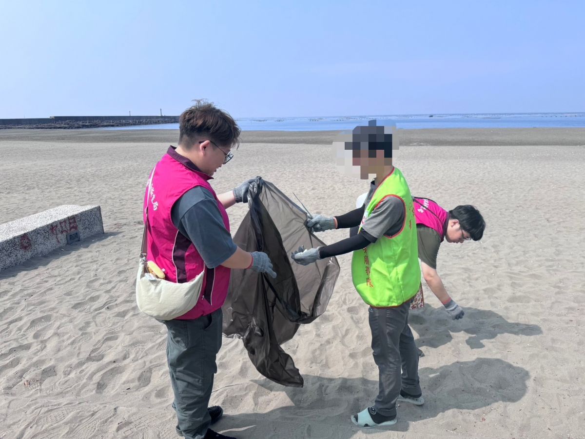 一日志工淨灘活動