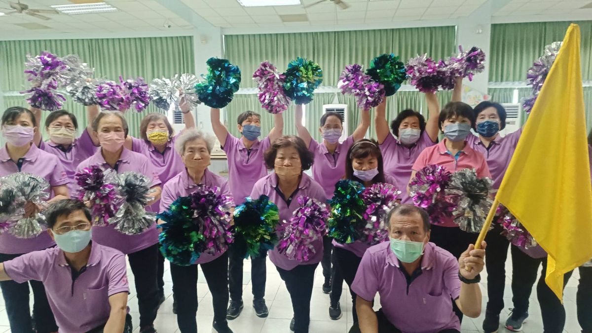 鹽水樂齡長者舞動「歡喜迎熱鬧」,展現高齡友善與活躍老化精神2