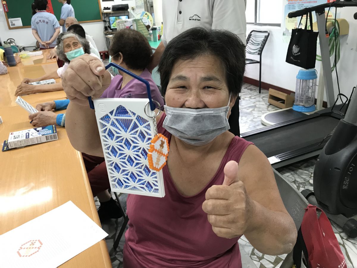 拒菸拚豆吊飾結合防蚊掛片,裝飾居家環境