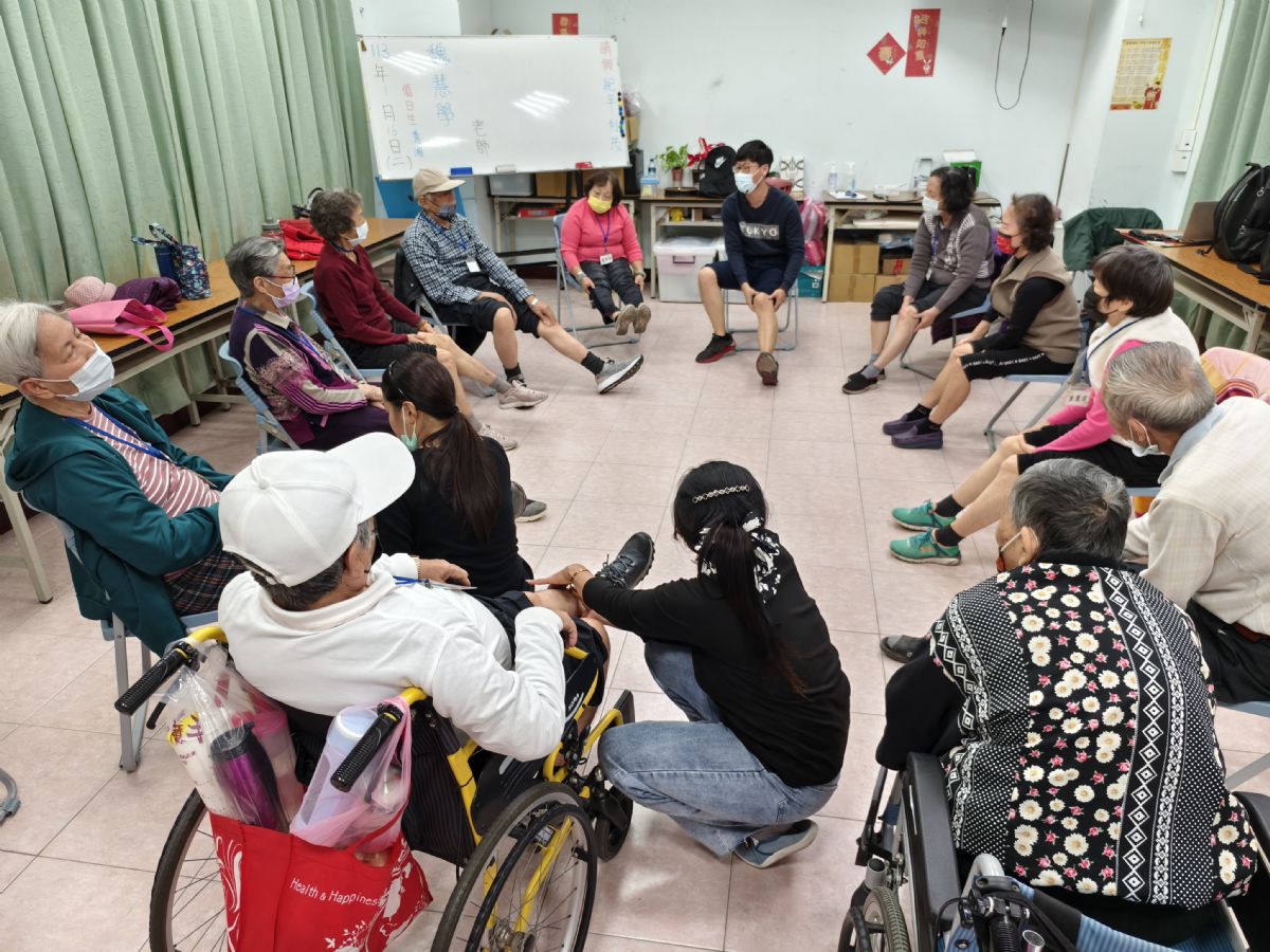 失智據點課程-精油放鬆課程