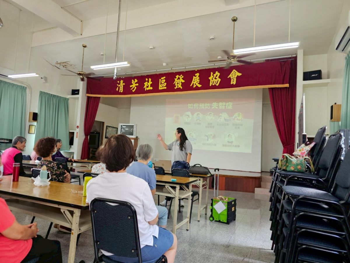 號召社區志工加入「失智友善天使」行列