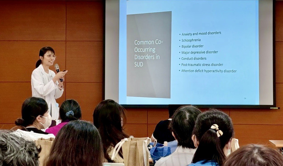 成大醫院王姿云主任分享藥癮治療模式