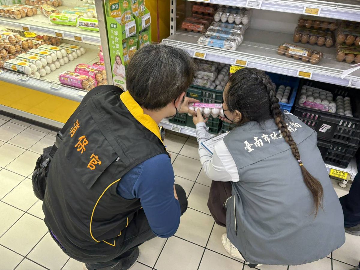 至本市各大通路商巡查