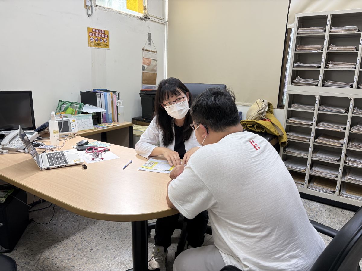 中西區衛生所王亭又所長提供M痘疫苗諮詢