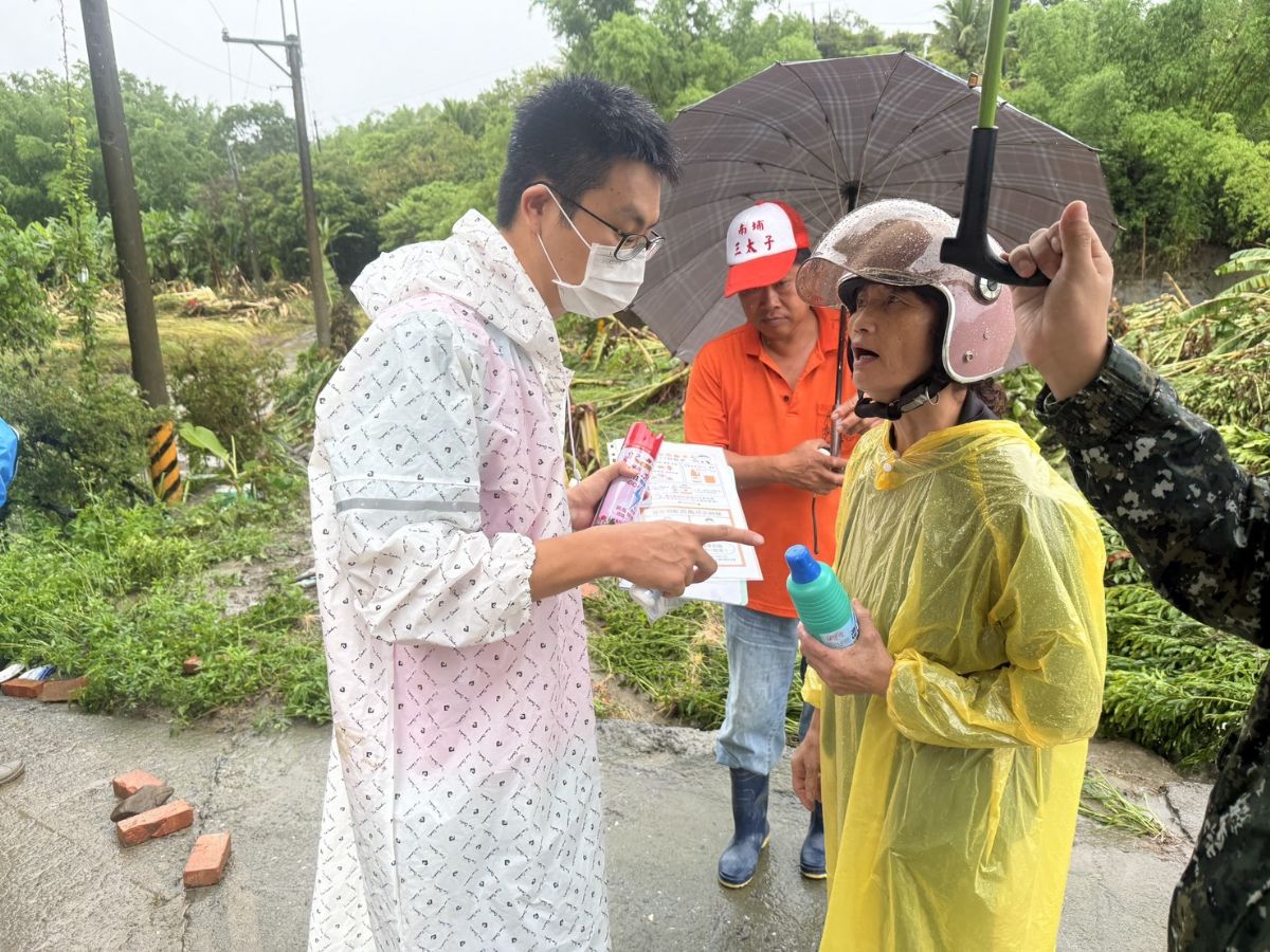 南化防疫關懷走進淹水家園