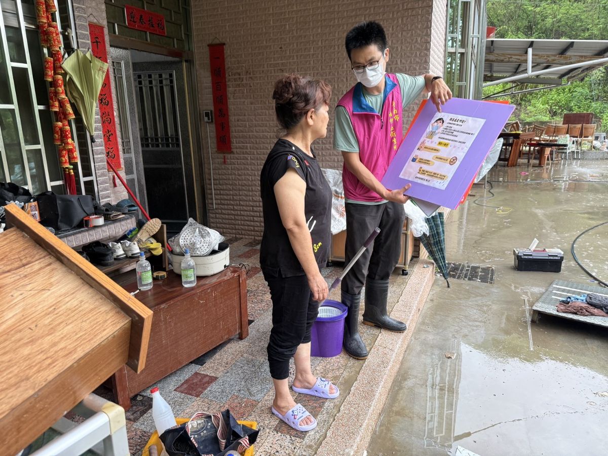 南化防疫關懷走進淹水家園