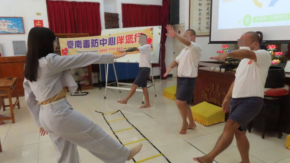 聆聽不同指令,透過肢體變化提升專注力。.jpg