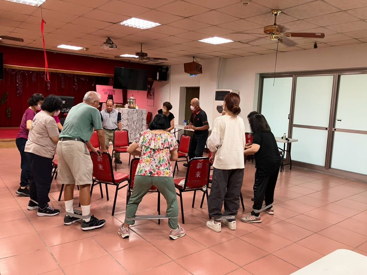 東區衛生所揪長者動起來