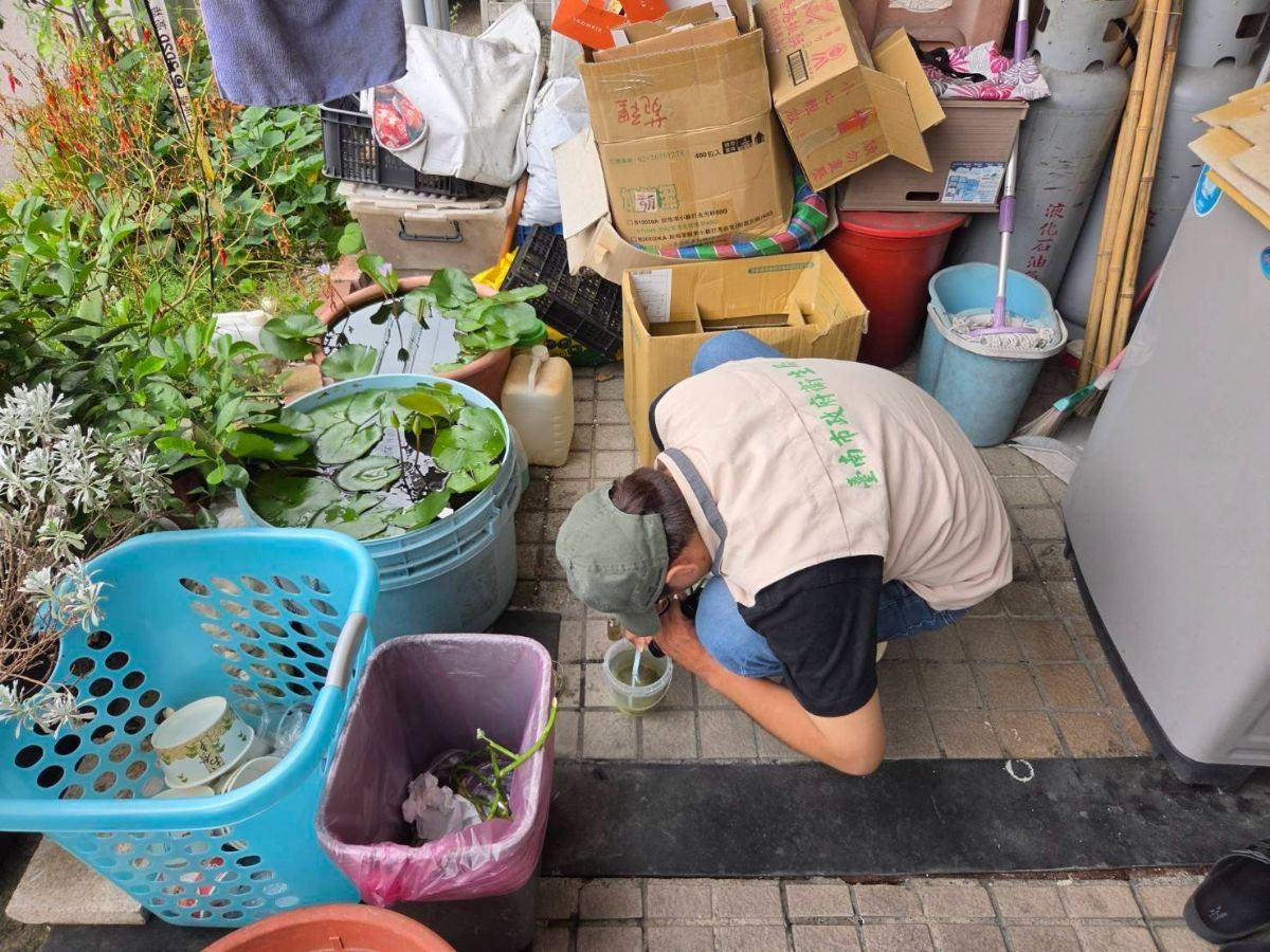 社區環境積水容器孶生病媒蚊幼蟲