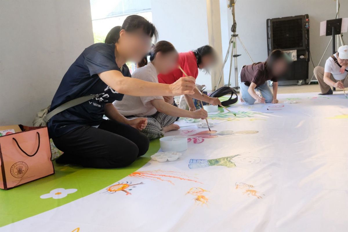民眾參觀畫展後,將感受透過創作呈現.png